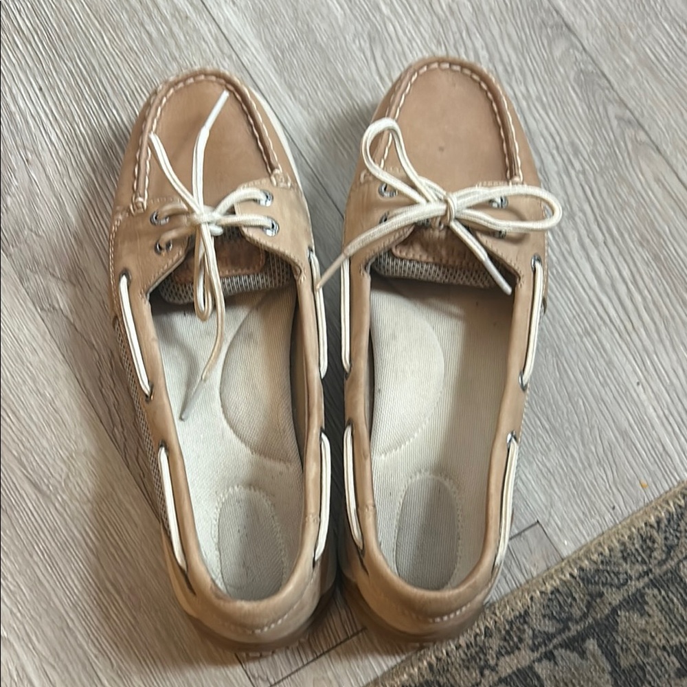 Sperry Tan Leather Loafers with Moccasin Stitching